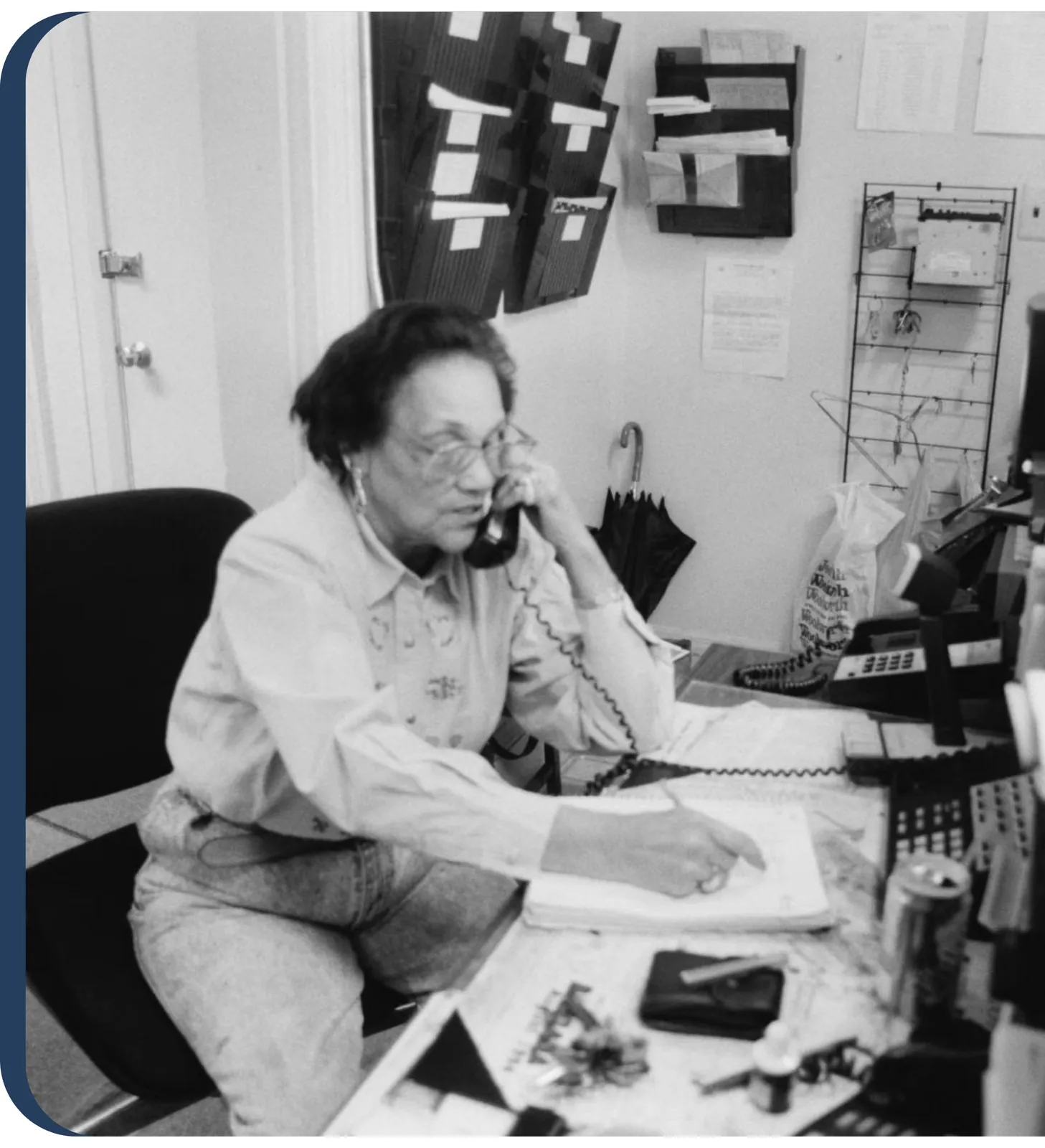 woman talking to the phone